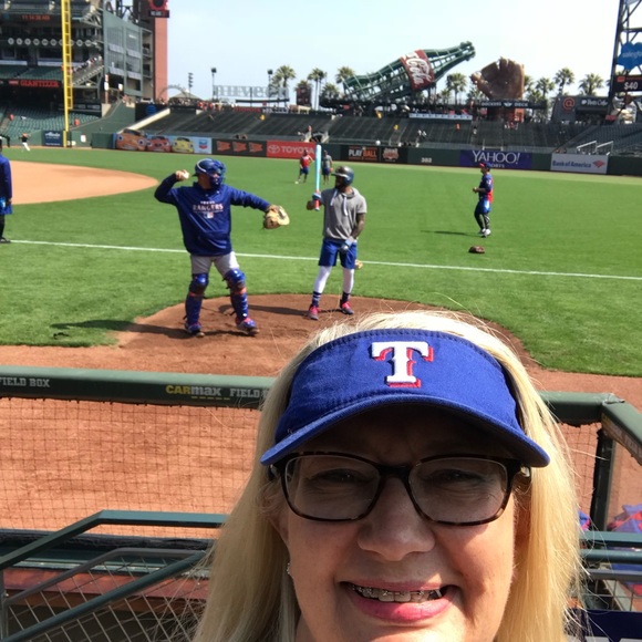 Meet your Posher, Debbie - Picture 1 of 1